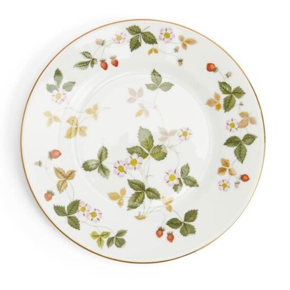 NEW WEDGEWOOD WILD STRAWBERRY SALAD PLATE - Picture 1 of 4